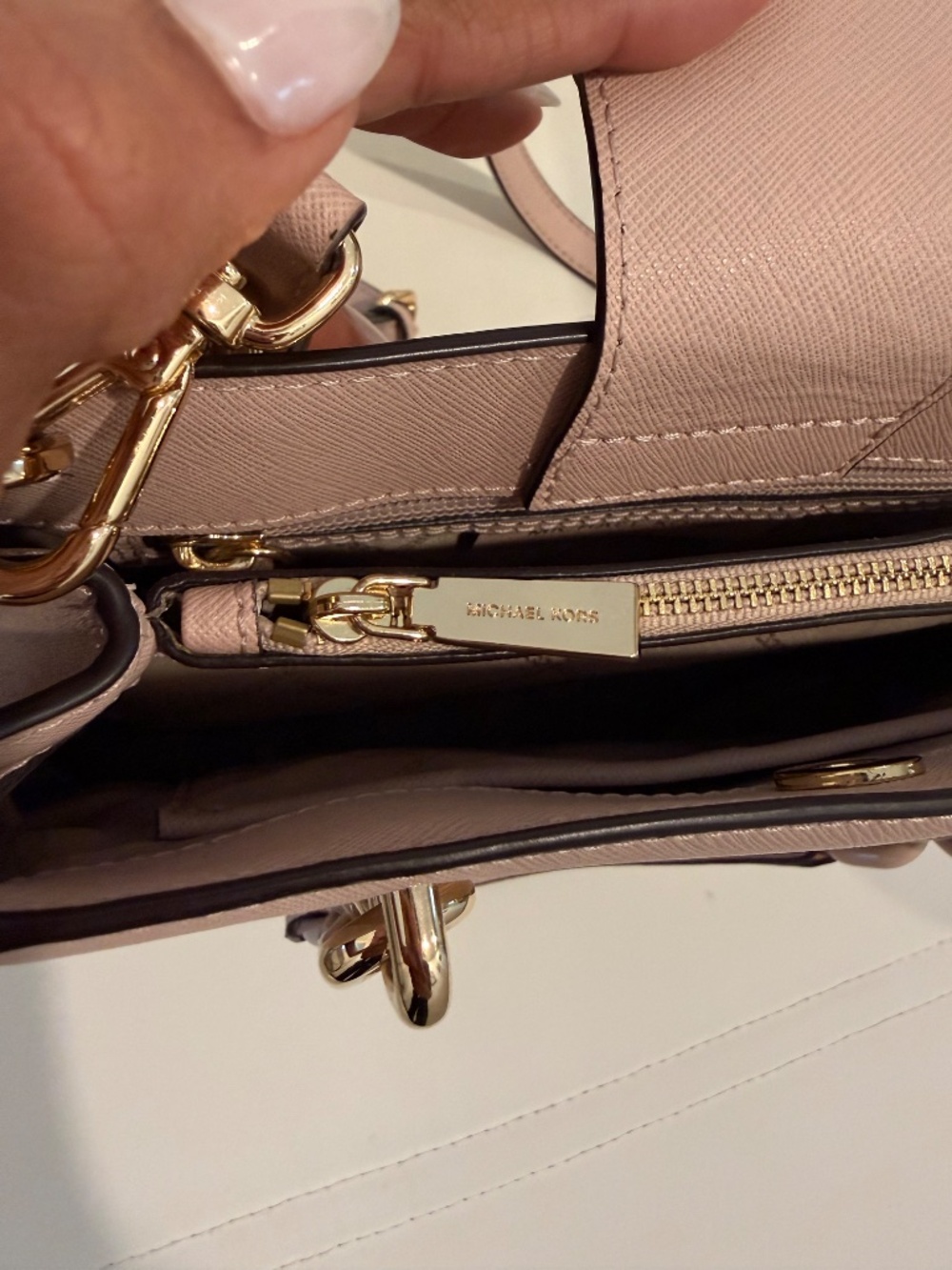 Michael Kors Cynthia Blossom Pink Gold Saffiano Leather Medium Satchel - Picture 11 of 15